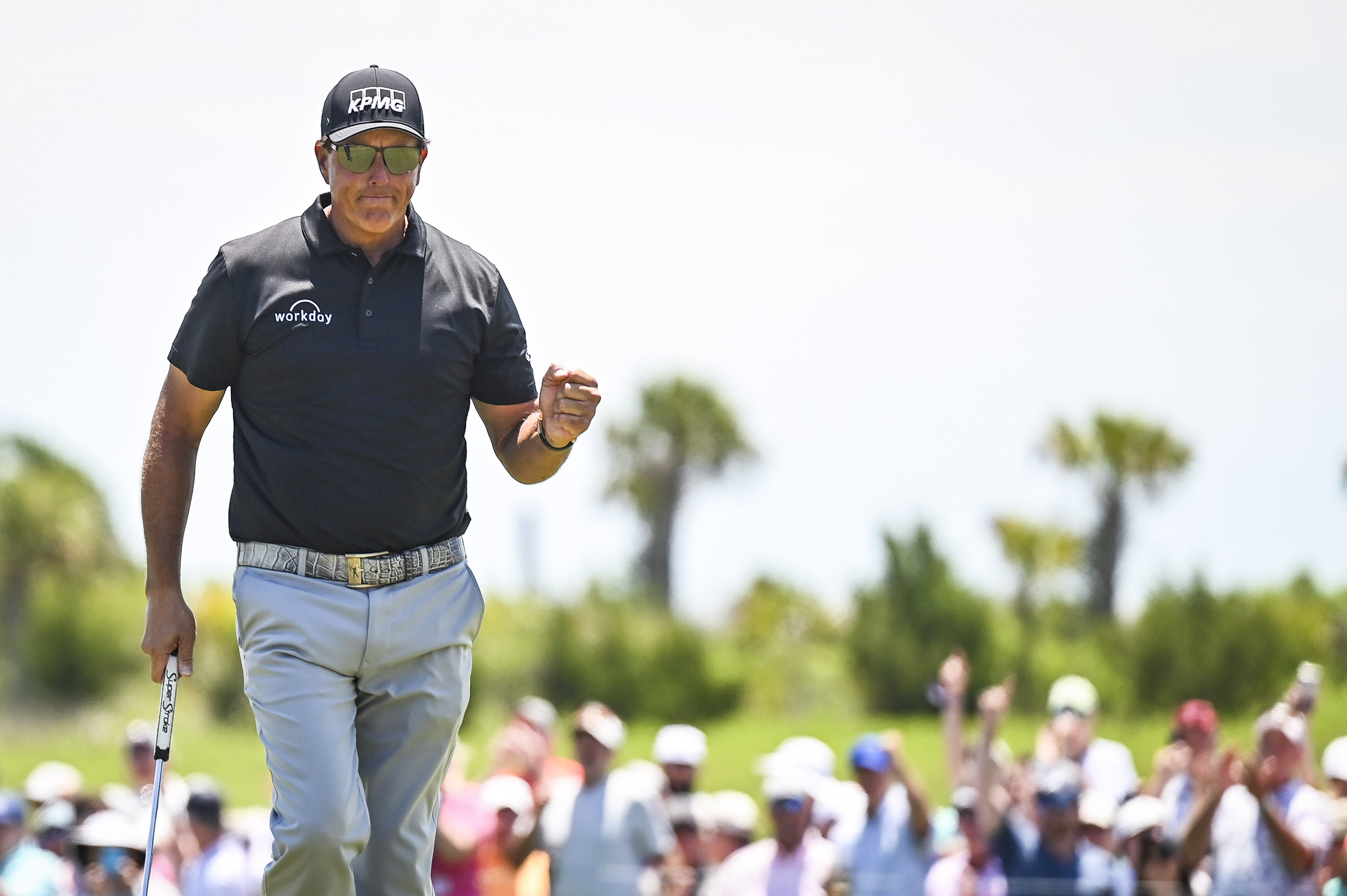 Mickelson makes major history with victory at PGA Championship | Air Golf  Japan