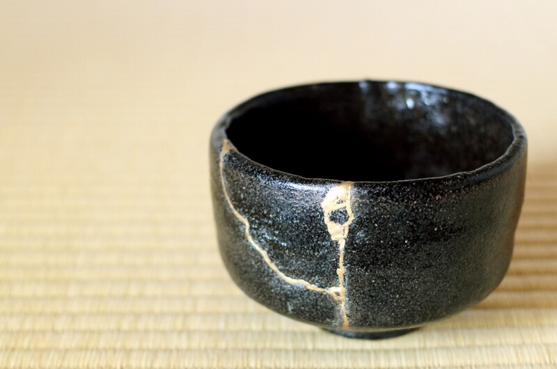 a tradition of golden repair for Japanese pottery 