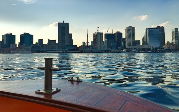 Mizuha boat tour sumida river at sunset